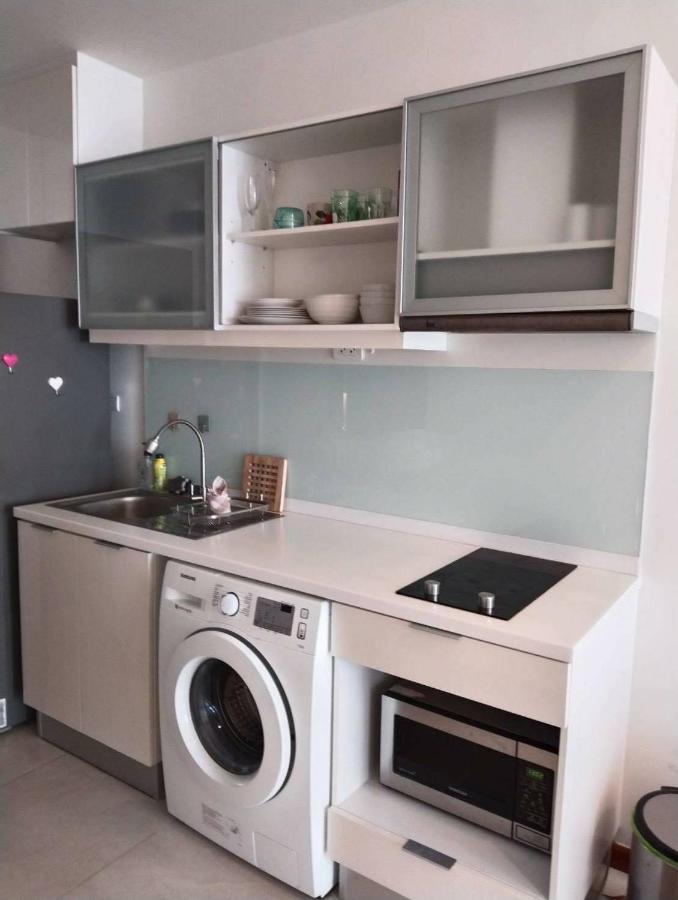 The Astra Chiang Mai Apartment Luaran gambar