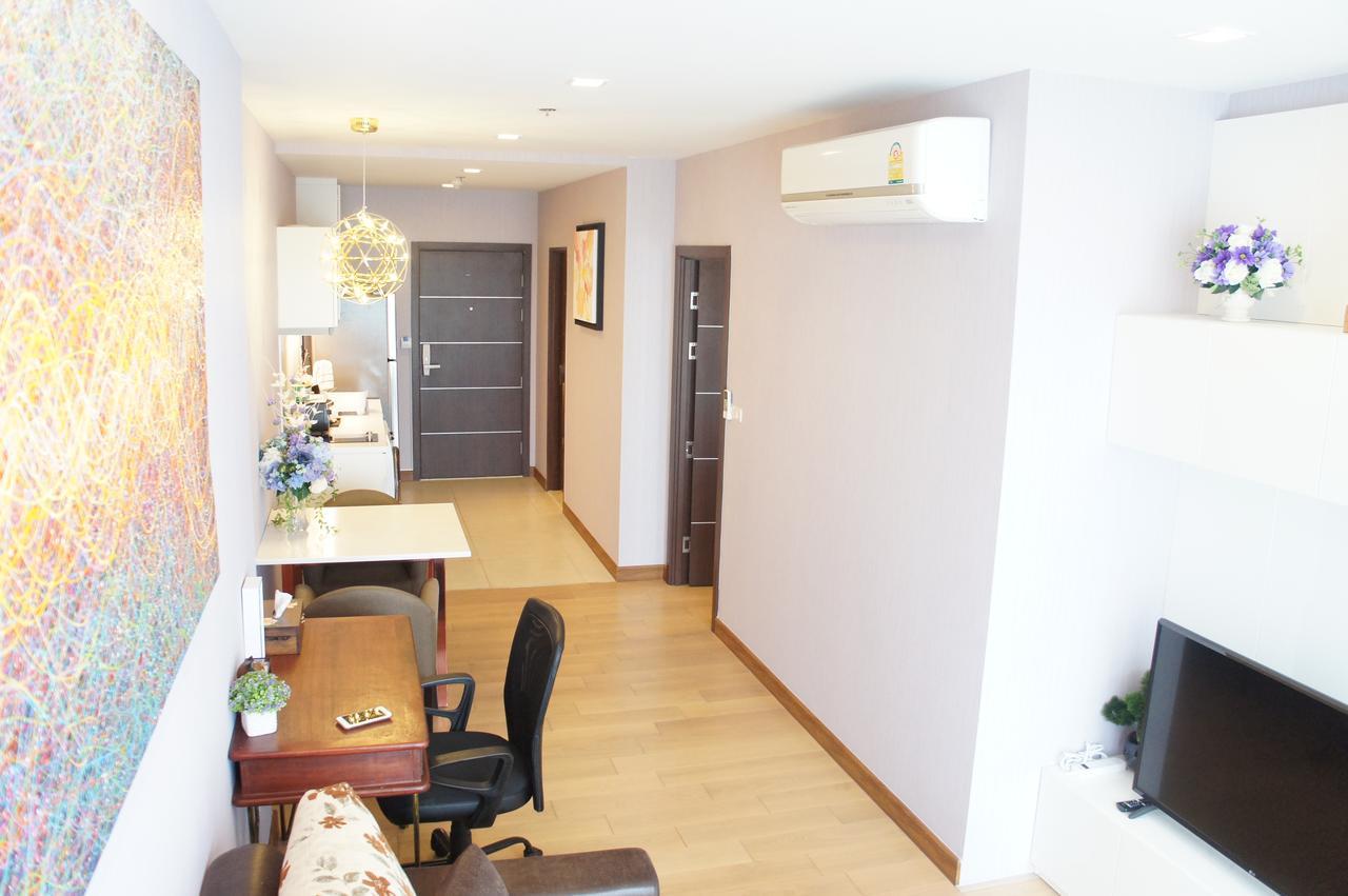 The Astra Chiang Mai Apartment Luaran gambar