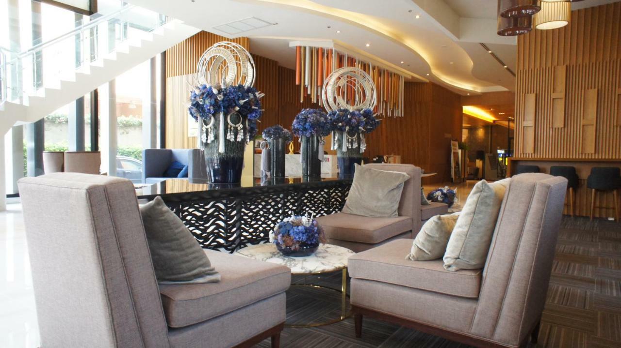 The Astra Chiang Mai Apartment Luaran gambar