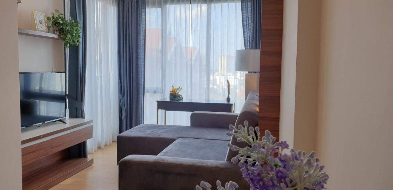 The Astra Chiang Mai Apartment Luaran gambar